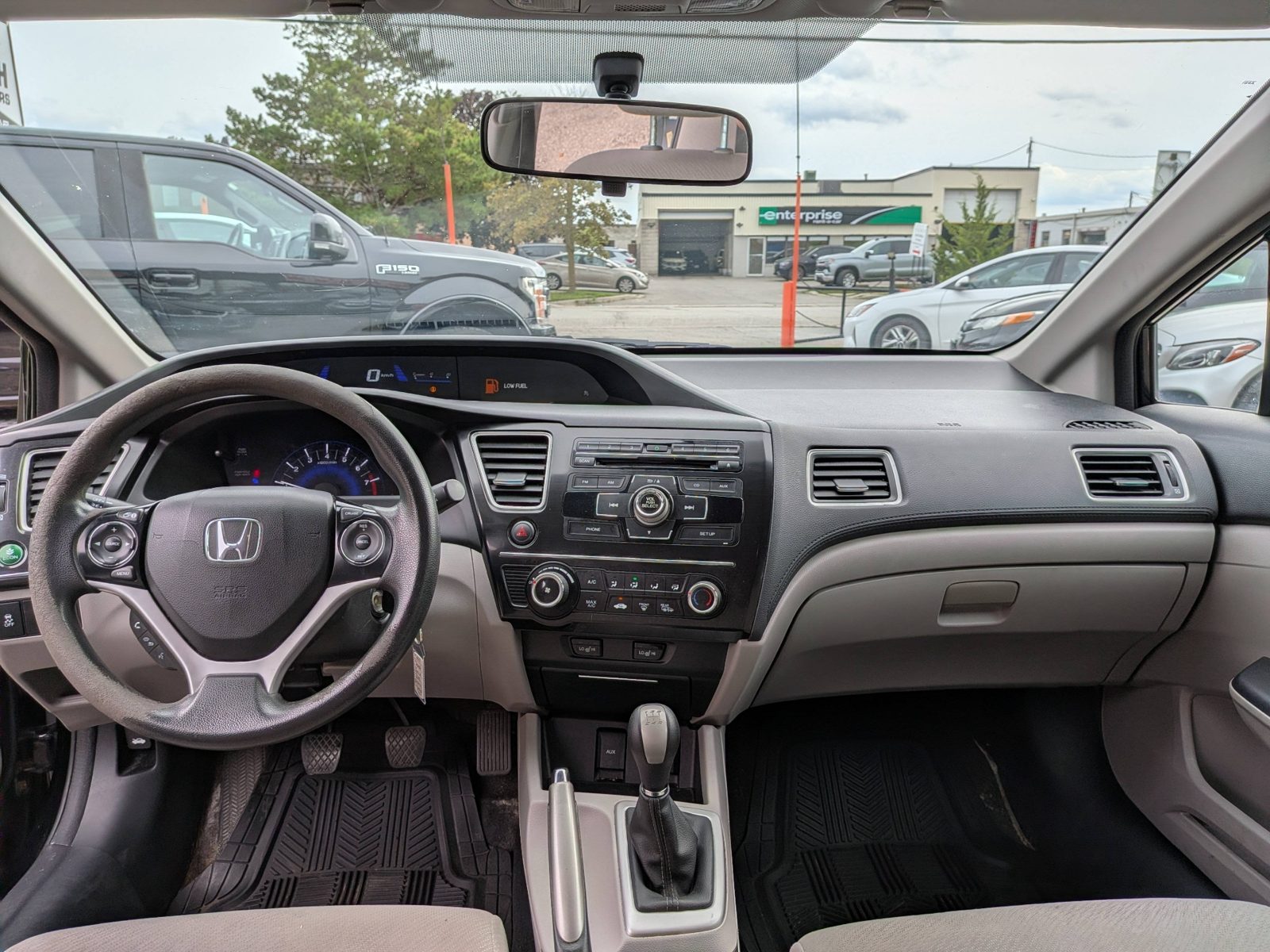 2013 Honda Civic 4dr LX, photo 14 of 16