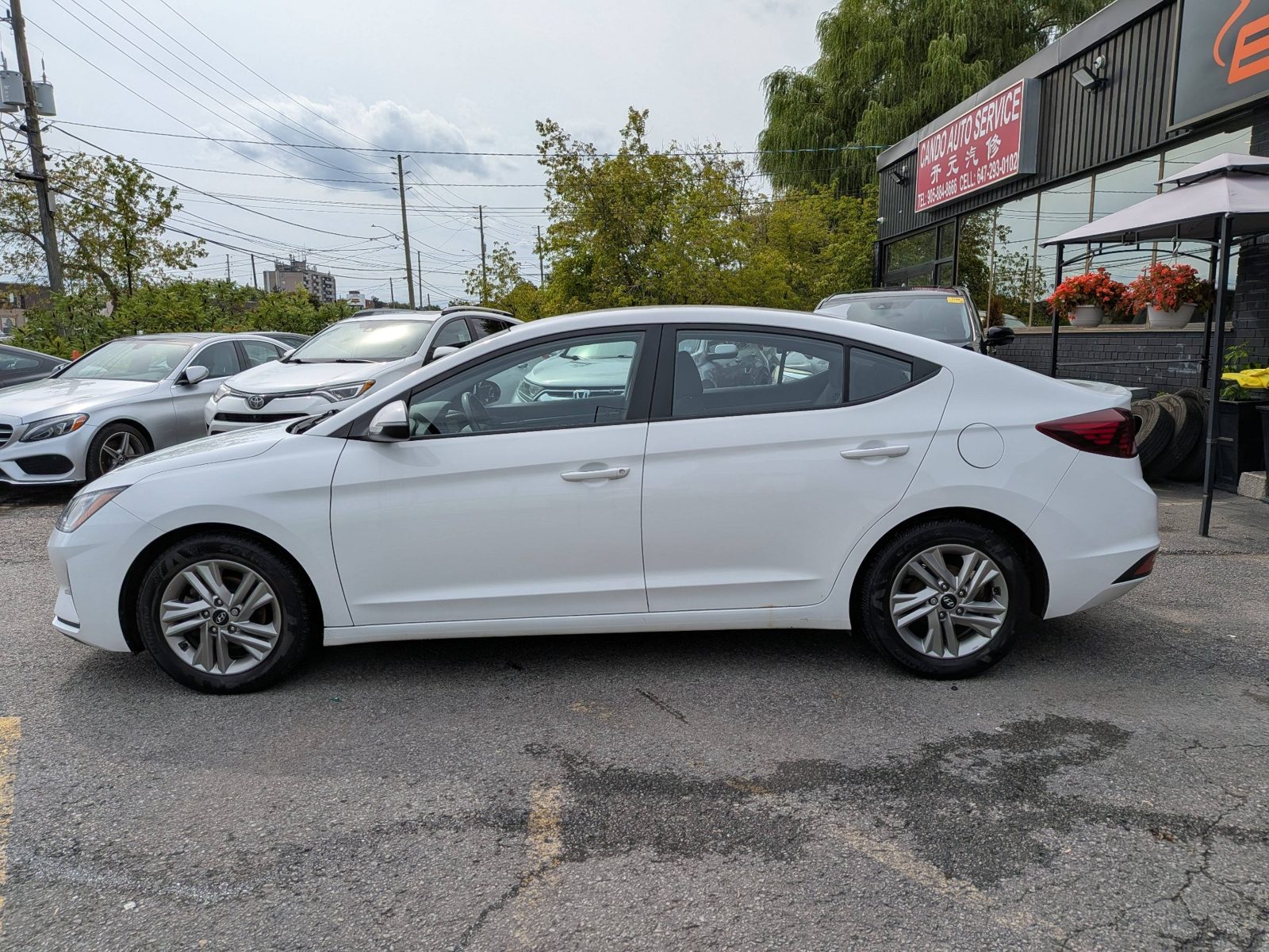 2020 Hyundai Elantra Preferred, photo 2 of 20