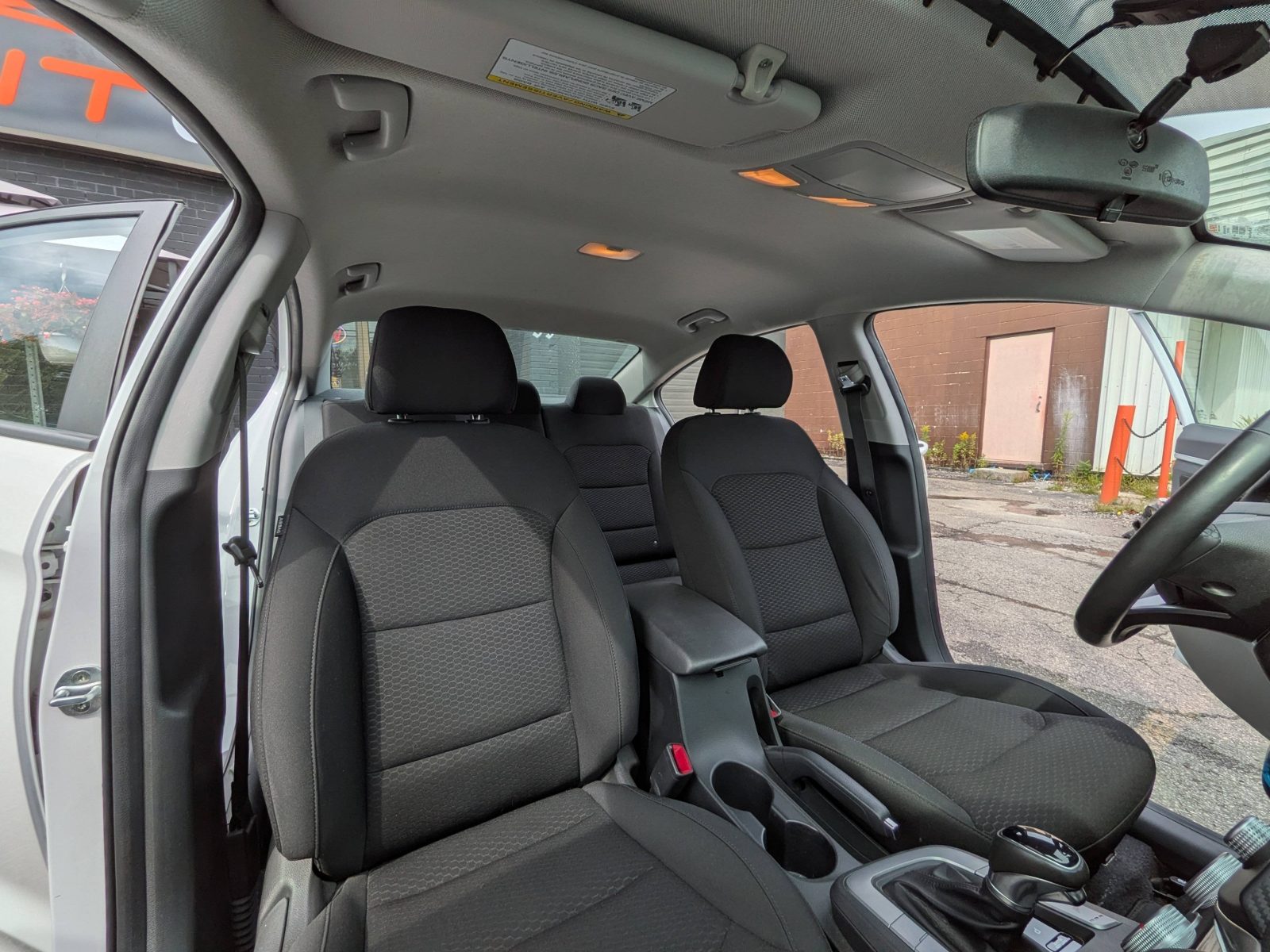 2020 Hyundai Elantra Preferred, photo 13 of 20