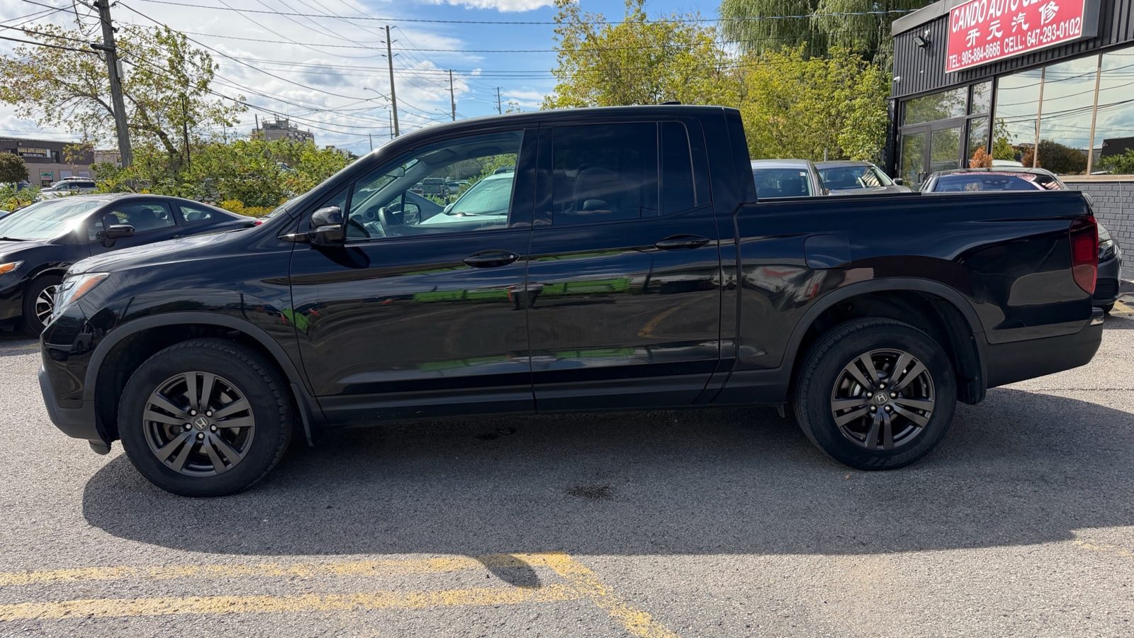 2018 Honda Ridgeline Sport AWD, photo 2 of 18