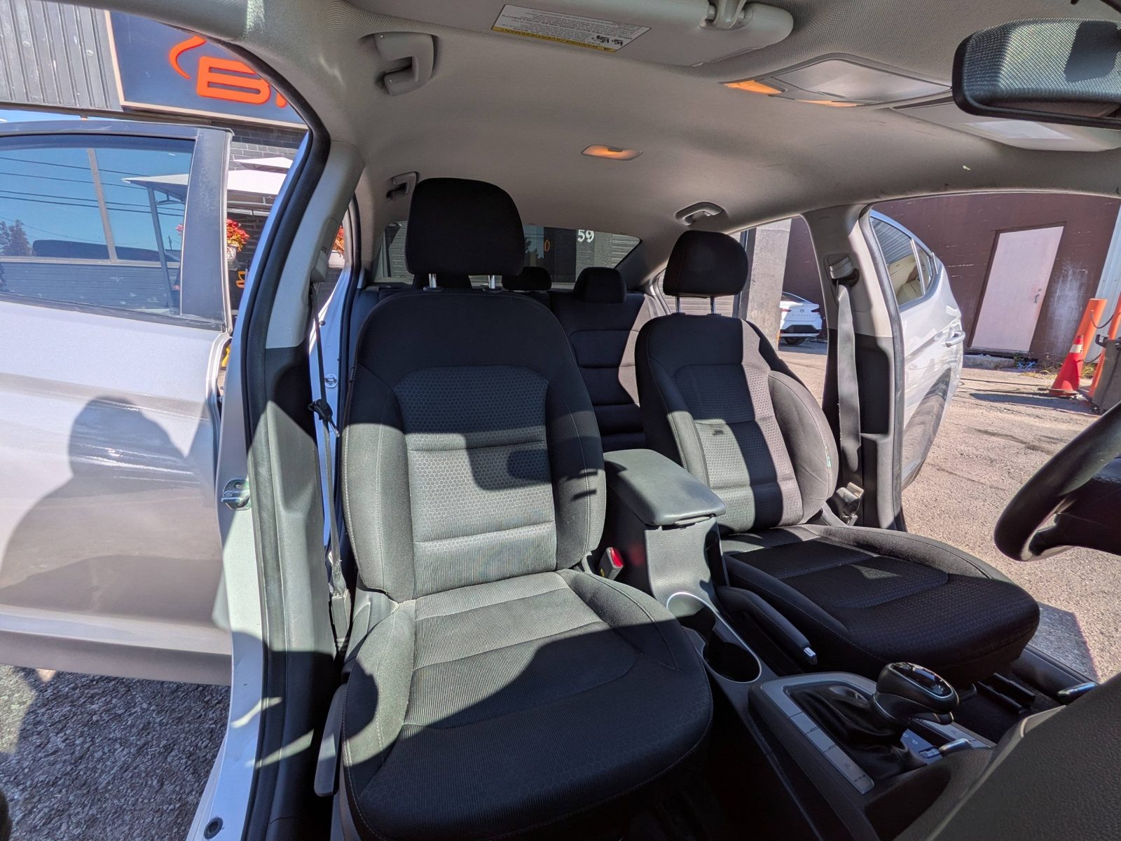 2017 Hyundai Elantra 4dr Sdn Auto GL, photo 13 of 17