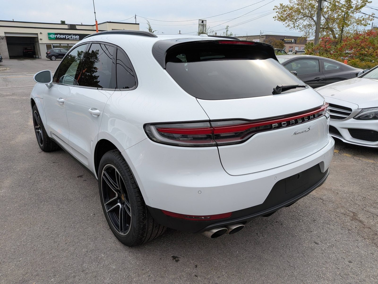 2020 Porsche Macan S AWD, photo 3 of 22