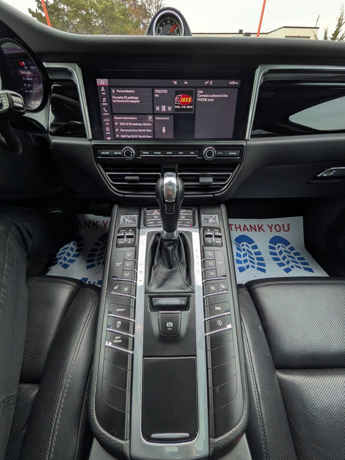 2020 Porsche Macan S AWD, photo 18 of 22