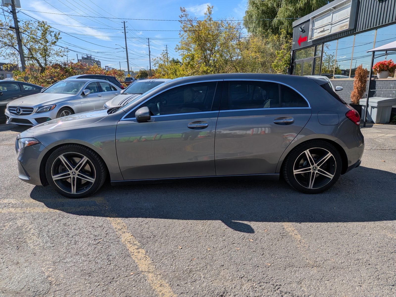 2019 Mercedes-Benz A-Class A 250 4MATIC Hatch, photo 2 of 19