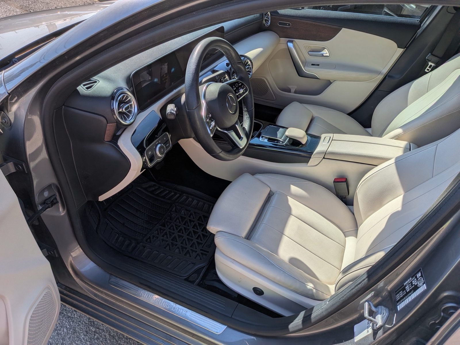 2019 Mercedes-Benz A-Class A 250 4MATIC Hatch, photo 9 of 19